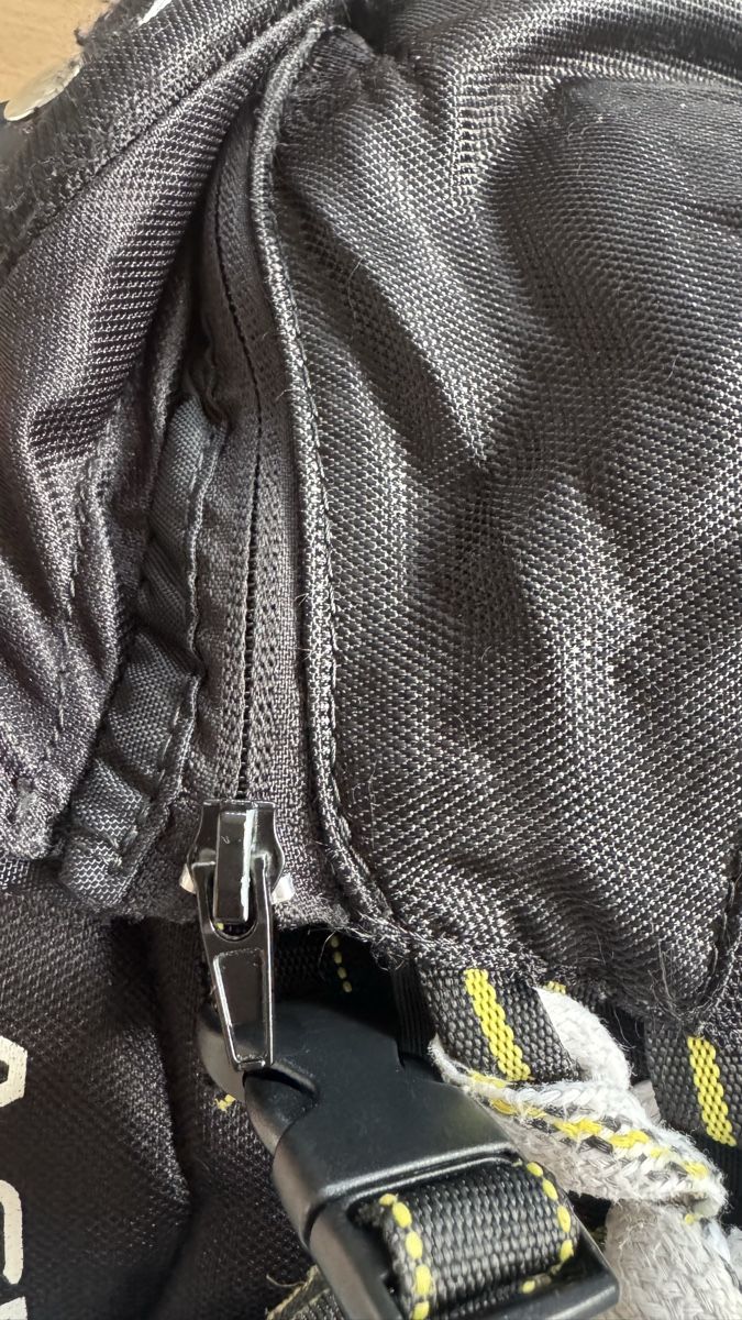 Ccm Hosen: gut gebrauchte CCM Eishockeyhosen – Gebraucht aus Moosseedorf von mswalker 2