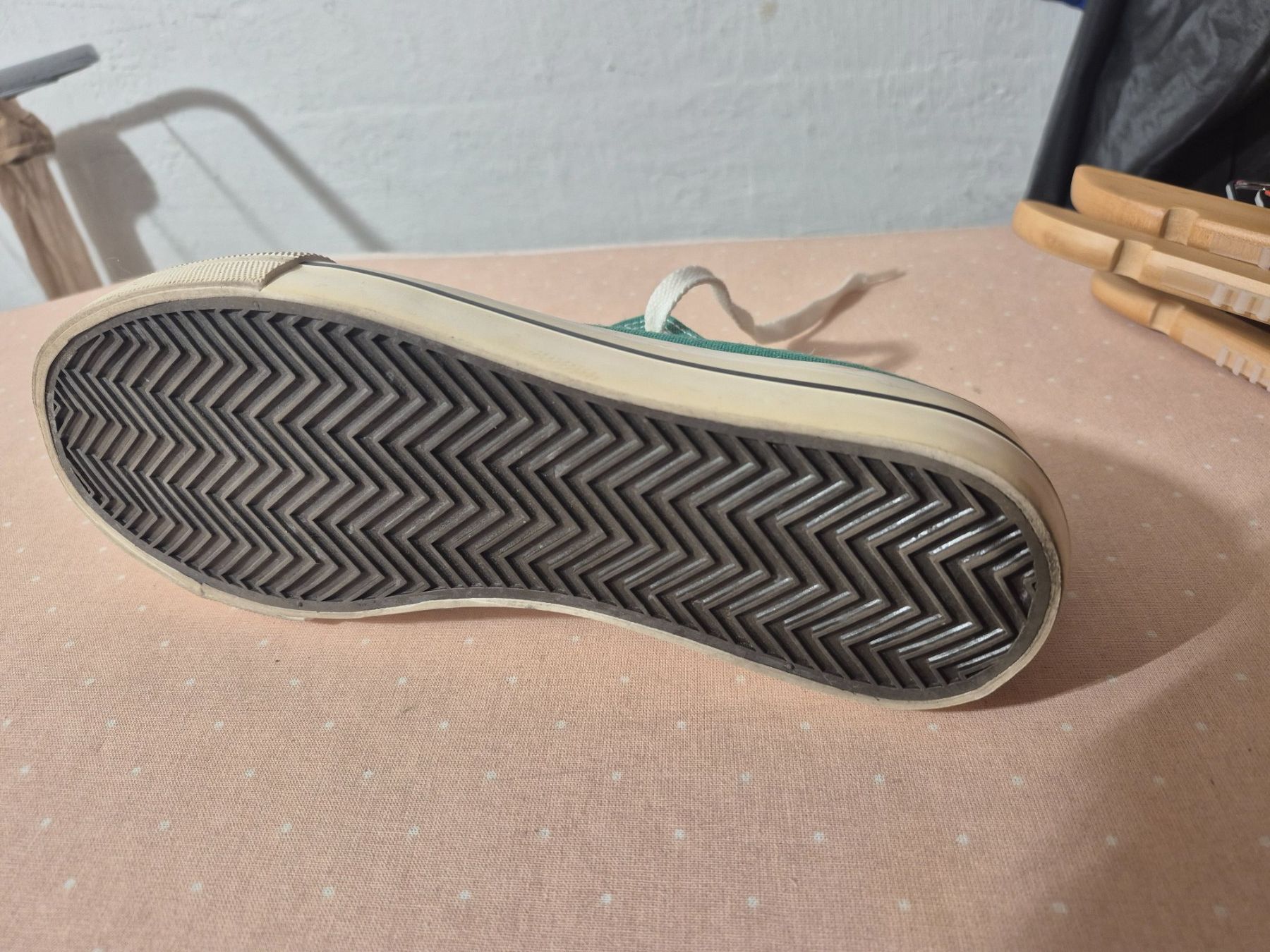 Scarpe da uomo: Sneakers – Nuovo (secondo la descrizione) da Winterthur venduto da Lumi11 1