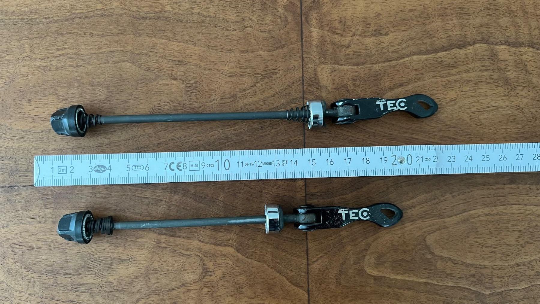 Pezzi di ricambio: Spectra TEC Schnellspanner Vorder & Hinterrad – Usato da Luzern venduto da serchon 4