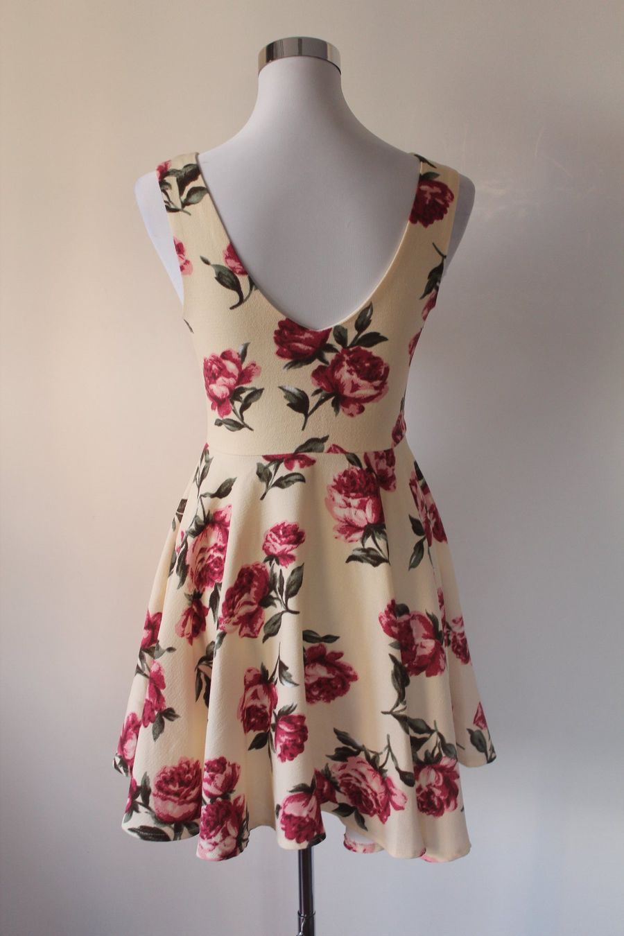 Boohoo Vestiti: Boohoo Kleid Gr.S – Usato da Zürich venduto da JOD213 2