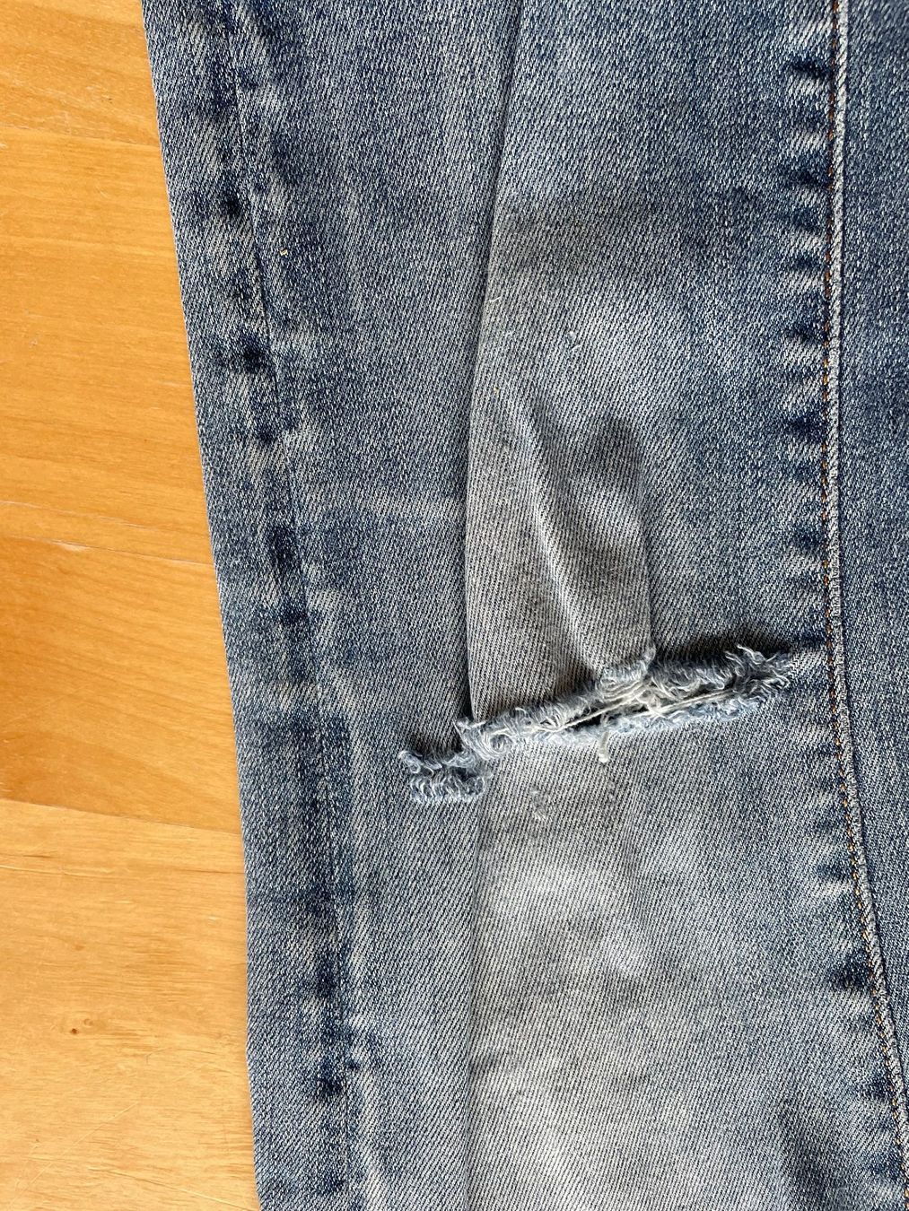 Guess Jeans: Guess Jeans Skinny High – Usato da Zofingen venduto da Hathoway 2