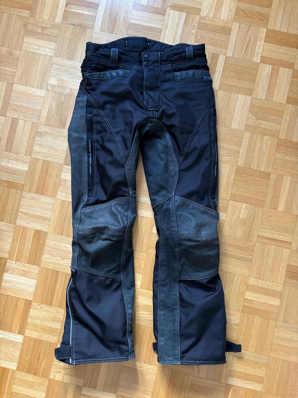 Hosen: Pantalon moto POLO - Taille M – Gebraucht aus La Chaux de Fonds von Taga-douille