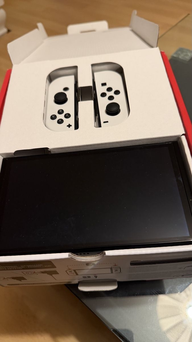 Nintendo Konsolen: Nintendo Switch OLED Model Console – Neu (gemäss Beschreibung) aus Horgen von Sawansto79 1