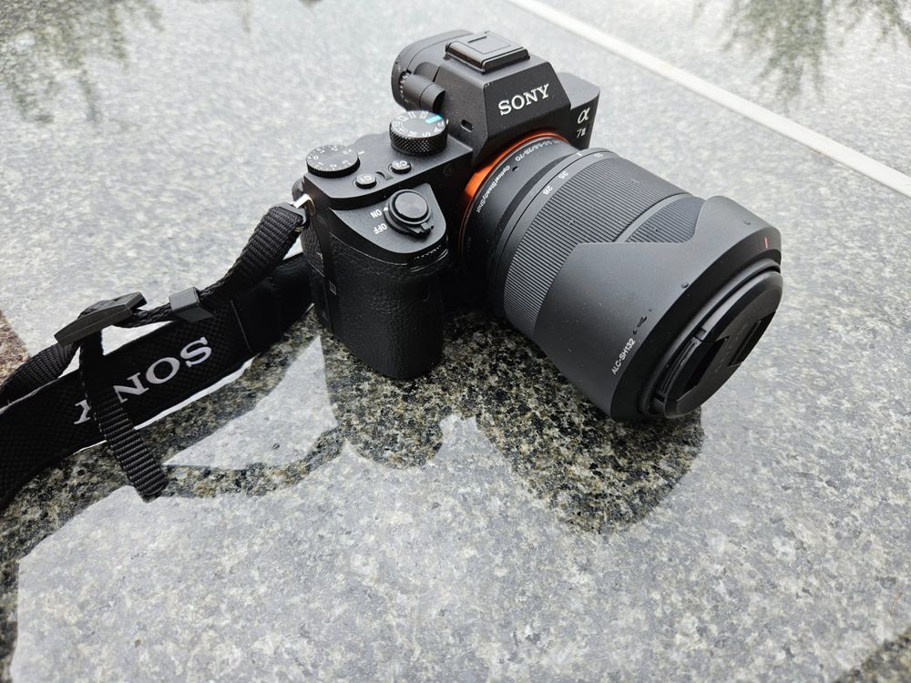 Sony Alpha 7 ii en excellent état avec objectif d'origine et (Neu ...