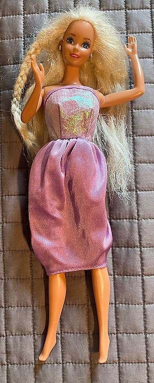 Bambole: Poupée Barbie (h) – Usato da St-Légier-Chiésaz venduto da refpmeak01
