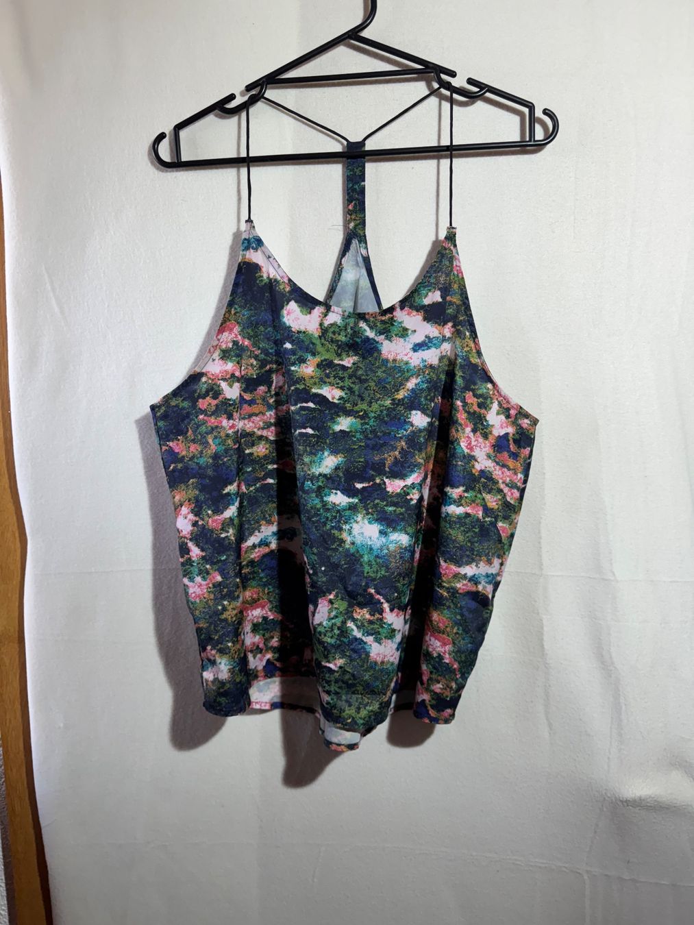 H&M Top: Trägertop von H&M Gr. 44 – Usato da Grosswangen venduto da SALE_SALE_SALE