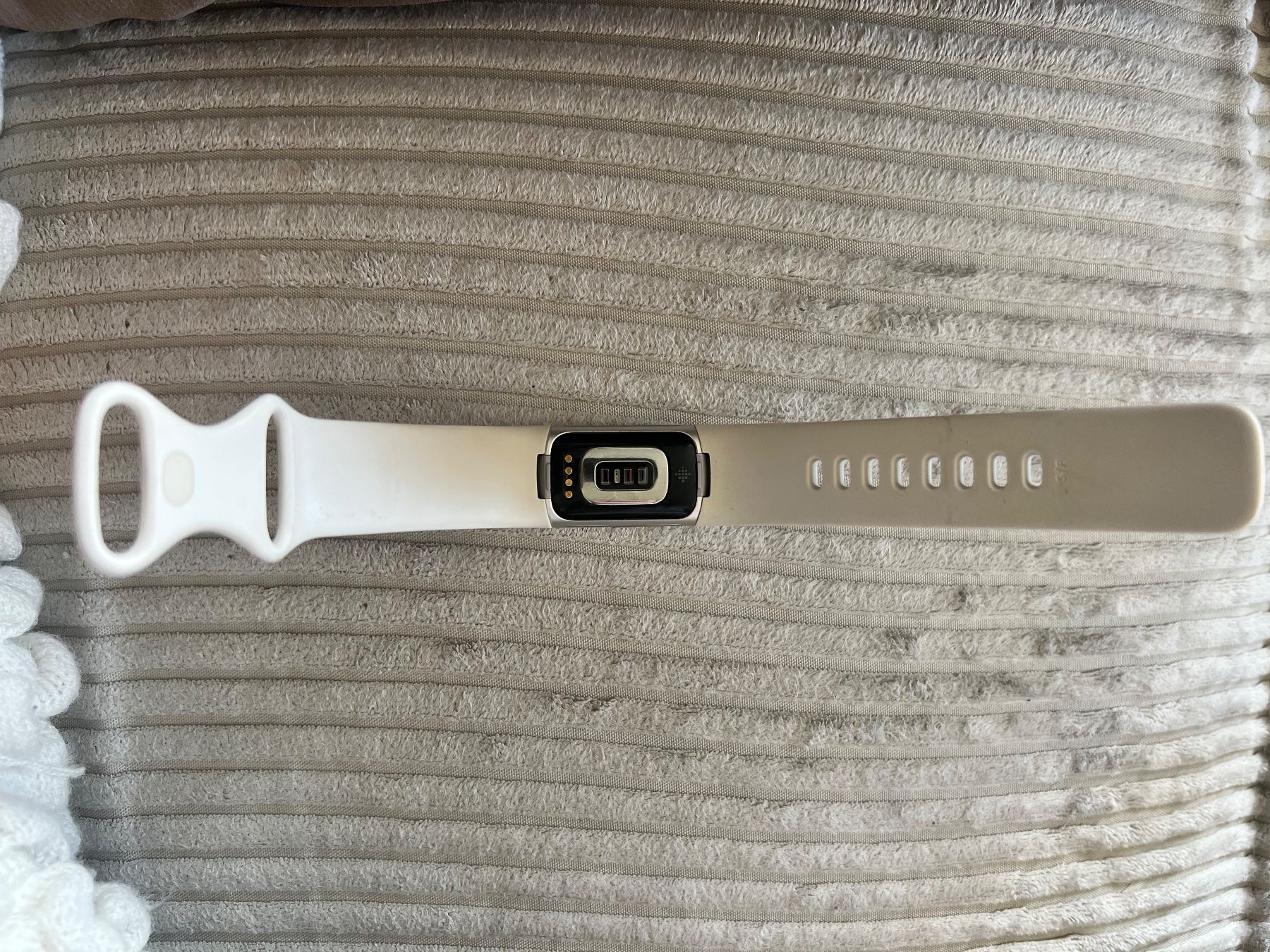 Fitbit Smartwatch: Fitbit Charge 6 inkl 7 Armbänder – D'occasion à Ebikon par may_vx87 1