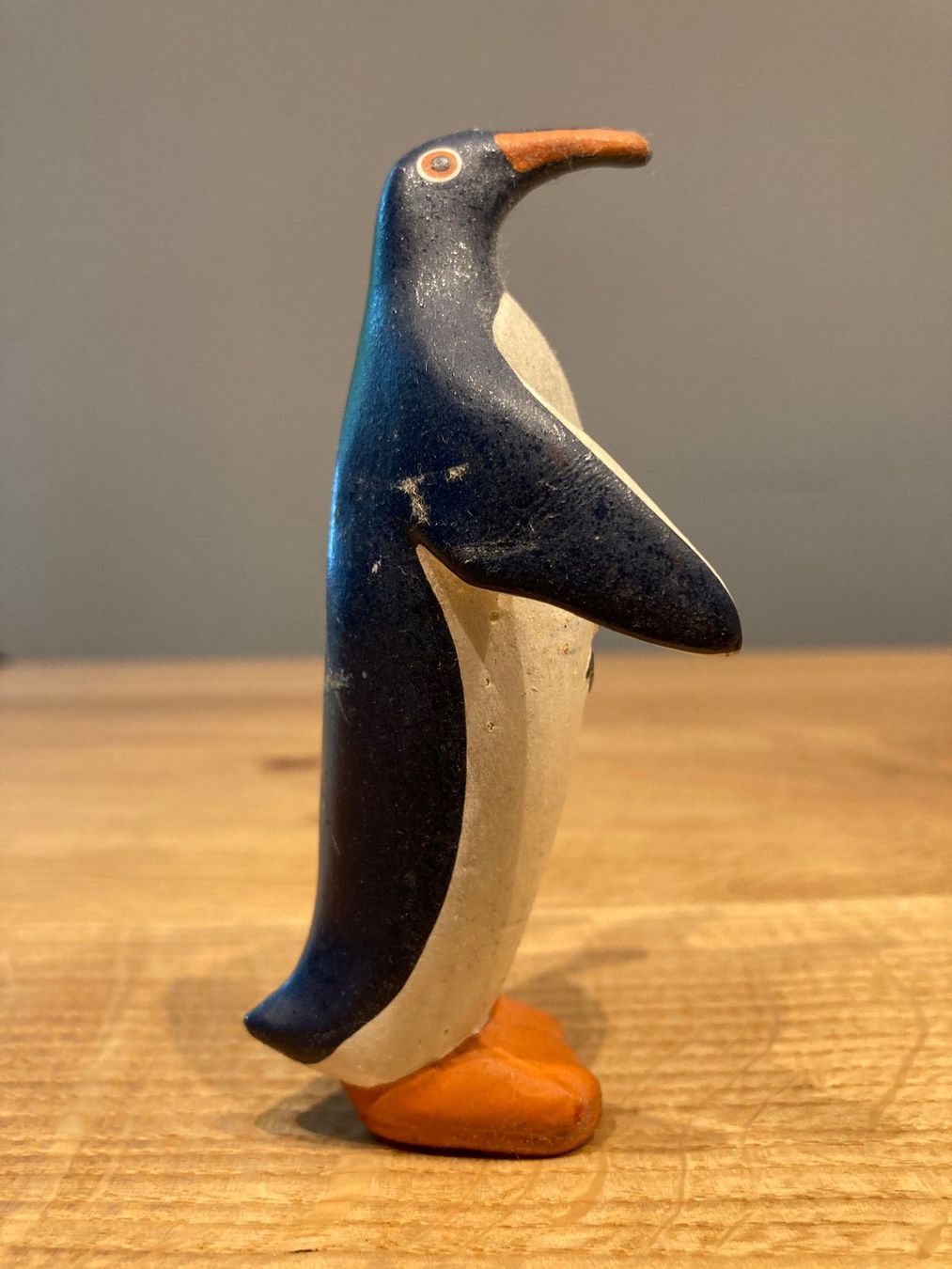 Statuette: Werbefigur Pinguin "Laines du Pingouin", aus Gummi – Usato da Winterthur venduto da silen 1