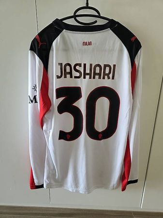 Original Ac Milan Trikot " Jashari 30 " Langarm"