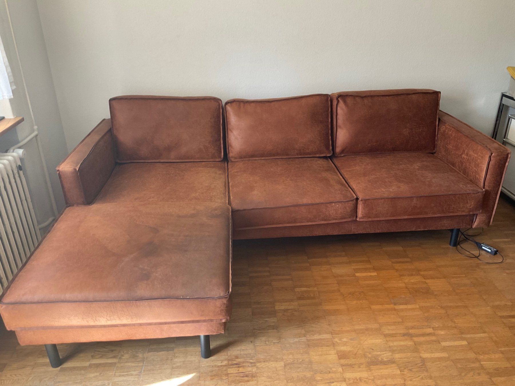 Sofas: Braunes Kunstledersofa – Gebraucht aus Zürich von fdr_q6l7 1