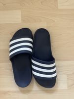 Adidas Adilette NEU UNGEBRAUCHT Dunkelblau Weiss Grösse 42