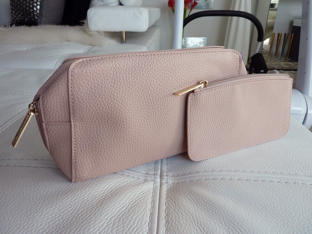 Kosmetikkoffer: LAURA MERCIER Kosmetiktasche 2er Set NEU – Neu und originalverpackt aus Bassersdorf von Villavia 5