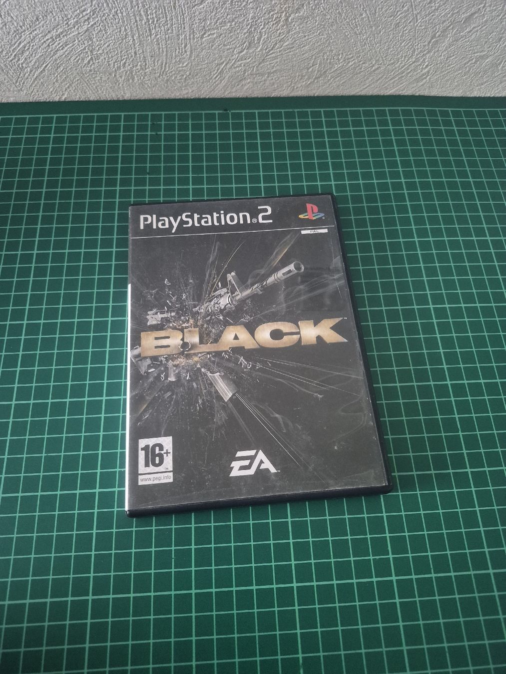 Sony Spiele: Playstation 2 Game BLACK good condition PS2 – Gebraucht aus Meyrin von Retro-GZ
