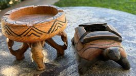 Zwei Aschenbecher aus Holz Elefant und Schildkröte