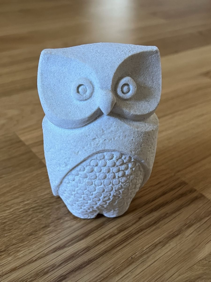 Sculture & Statue: Steingut Eule Dekoration 12cm hoch Marbell – Usato da Basel venduto da clembou