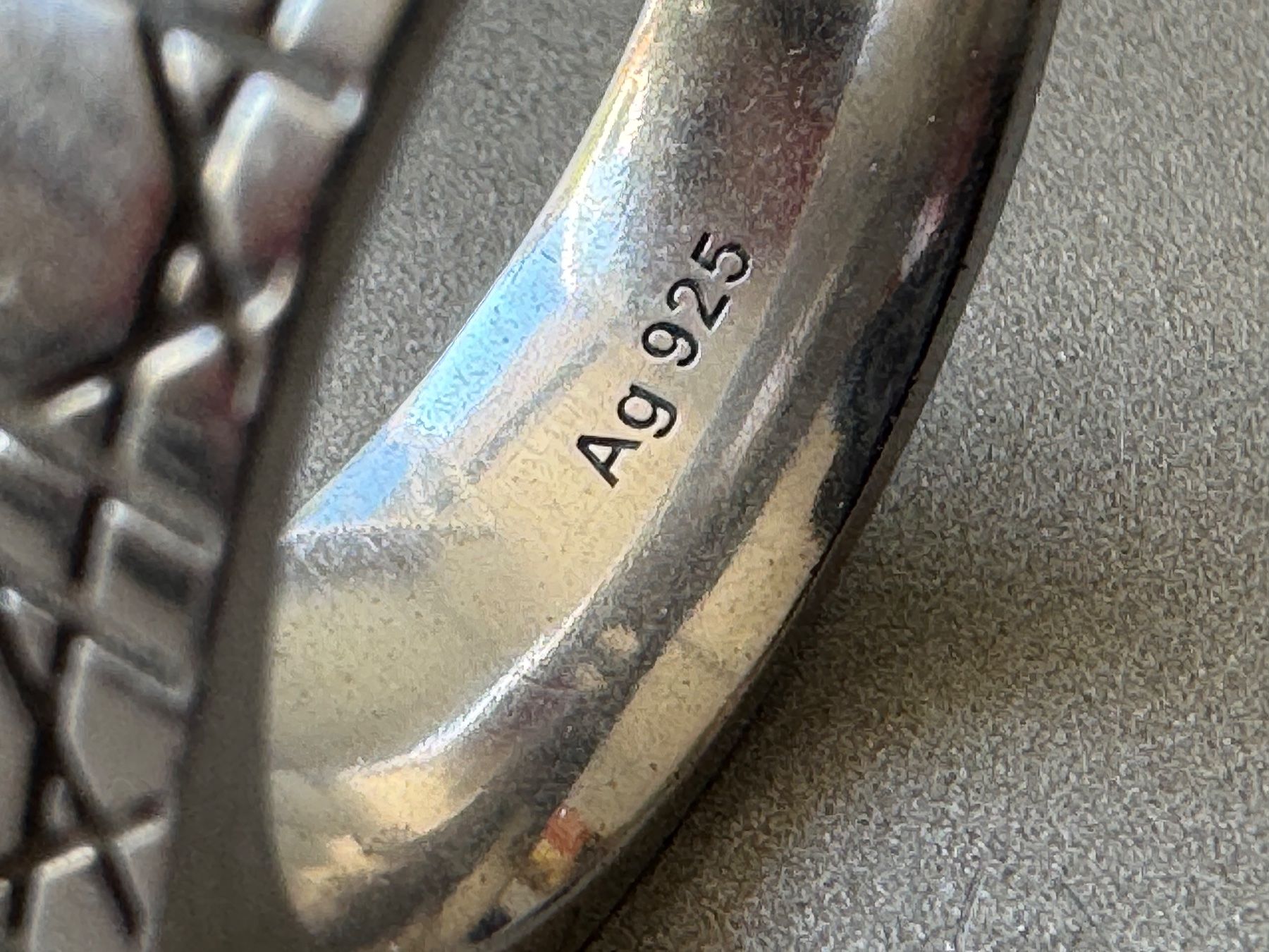 Dior Anelli: Dior Siegelring Cannage Silber – Usato da Winterthur venduto da Boabdil15 6