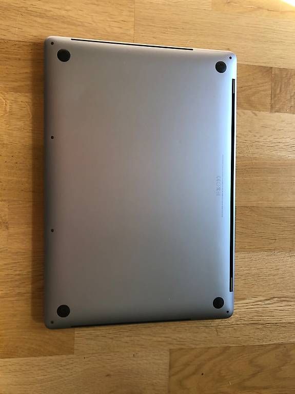 Apple Notebook: MacBook Pro 2017 Core i7 – Usato da Othmarsingen venduto da Ivo111 3