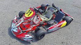Gokart Swiss Hutless Rotax DD2 mit Kartwagen und Mychron 6