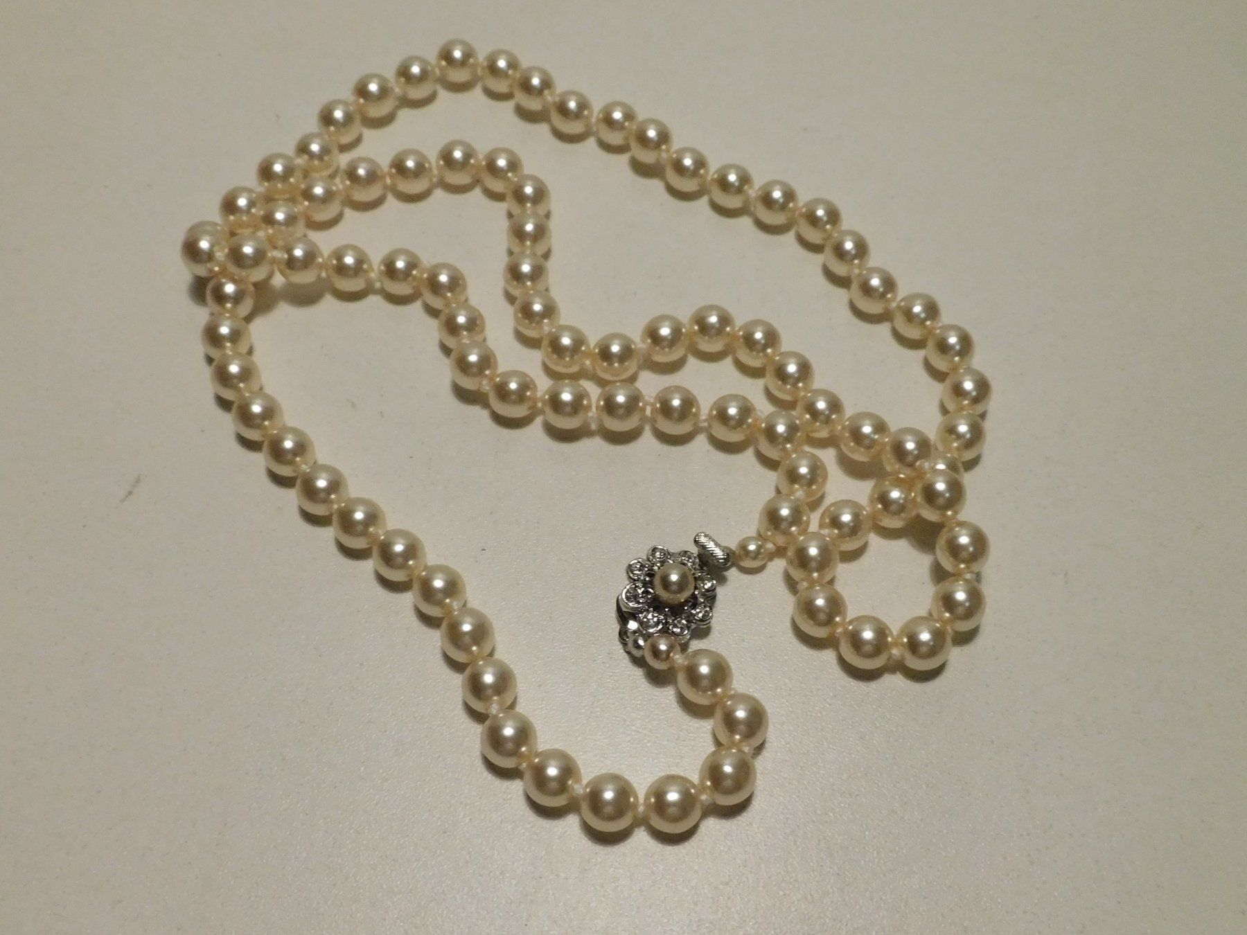 Catenine: Perlenkette Halskette Schmuck – Usato da Sursee venduto da 76 5