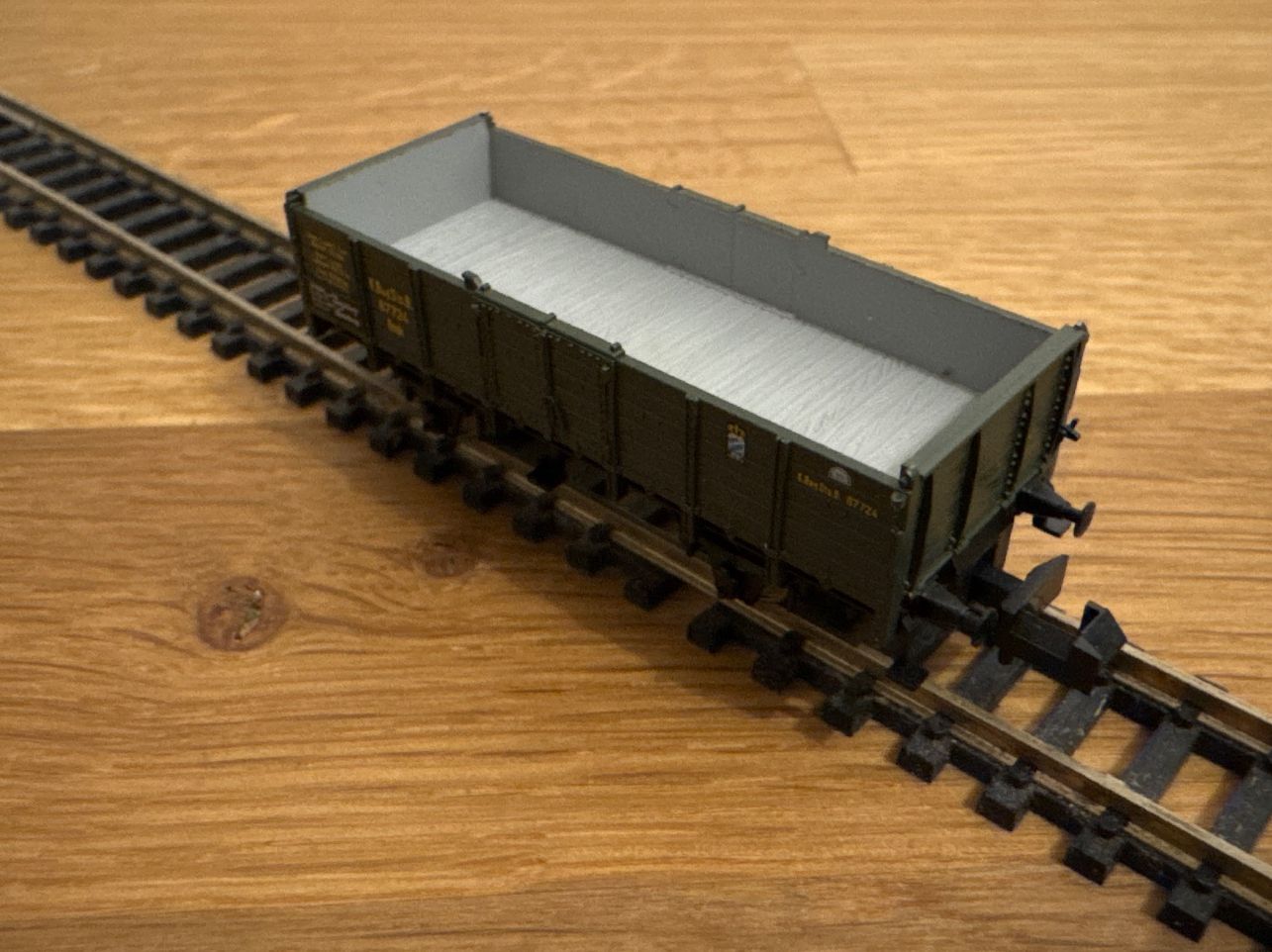 Trix Modelleisenbahnen: Minitrix 13236 Mittelbordwagen – Neu und originalverpackt aus Schlierbach von Look8 1