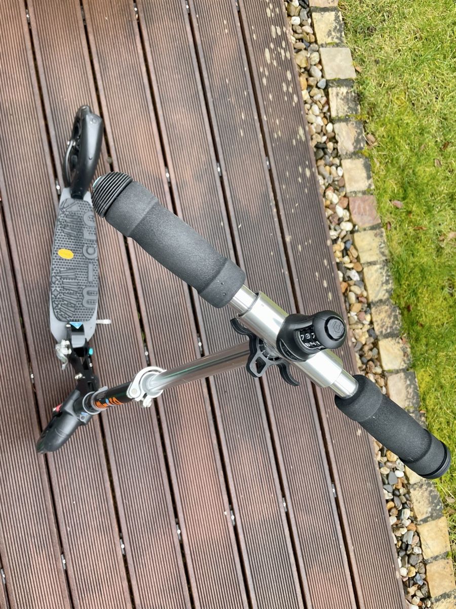Micro Kickboard: Micro Scooter Interlock - Erwachsene – Nuovo (secondo la descrizione) da Riehen venduto da centra 4