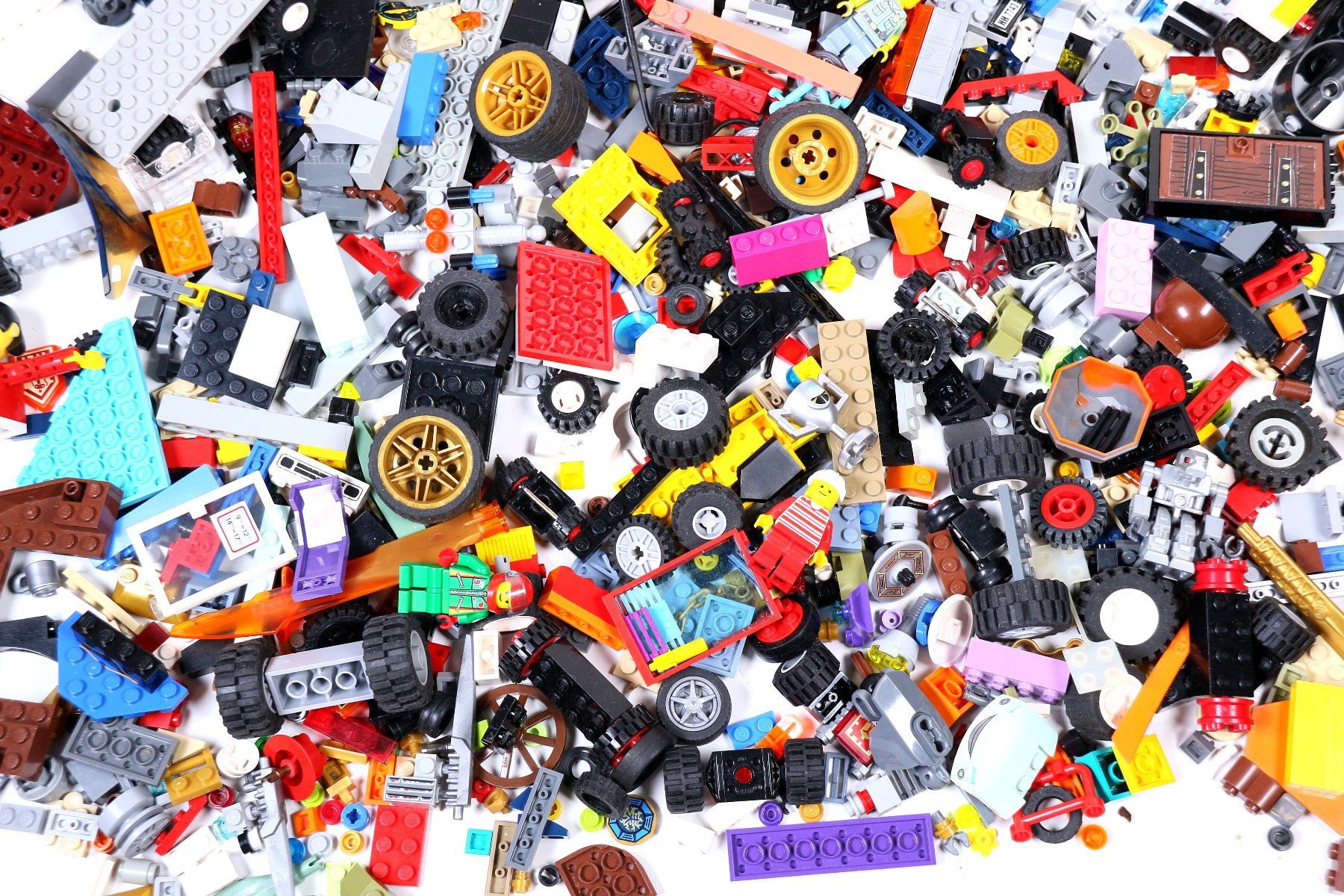 Lego Baukästen: 1.5 kg. Legoteile mit Minifiguren – Gebraucht aus Hettlingen von Scholi99 1