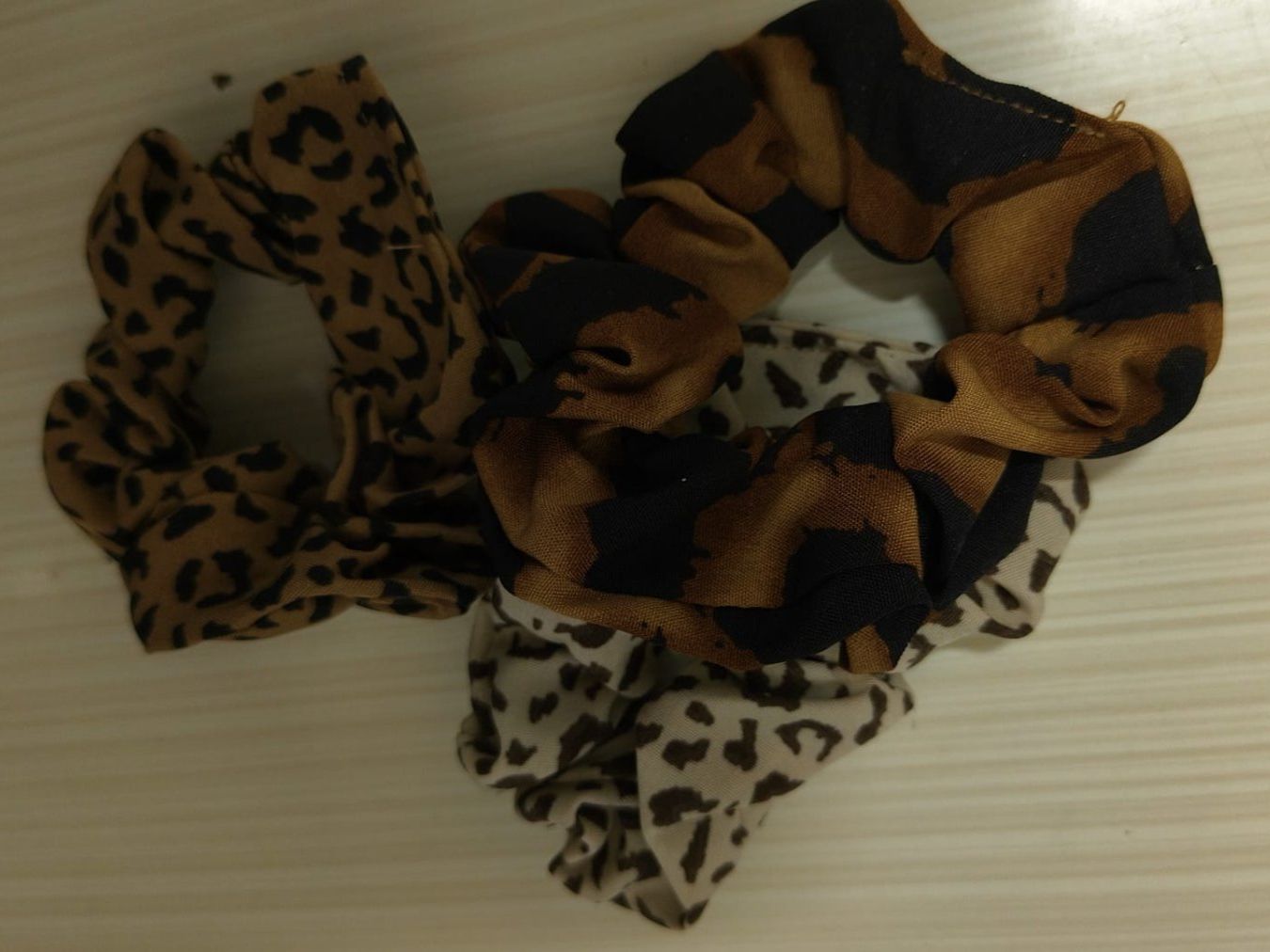 Accessori per capelli: Haarbänder Scrunchie 3 Stück – Nuovo (secondo la descrizione) da Grächen venduto da Hel7890