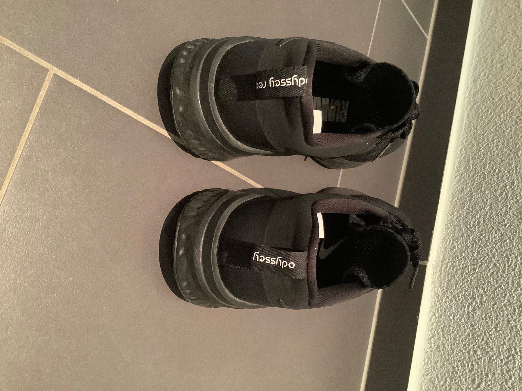 Scarpe da uomo: Nike Sneaker – Nuovo (secondo la descrizione) da Schlieren venduto da Leavio 1