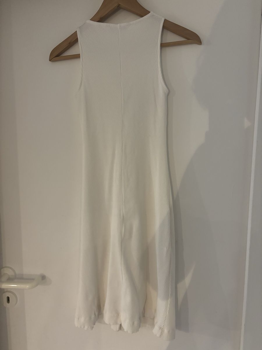 Stradivarius Robes: Weisses Kleid mit Knöpfen Stradivarius Gr. S – D'occasion à Halten par nin_6sp9 3