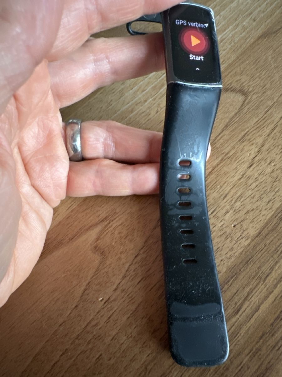 Fitbit Smartwatch: Fitbit – Défectueux à Auslikon par Kaede4 2