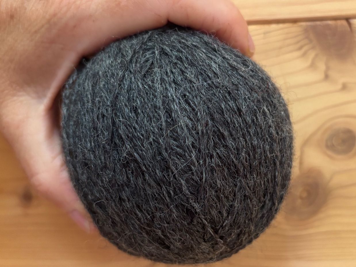 Lana: Wolle Erika Knight Local Wool – Nuovo (secondo la descrizione) da Kaufdorf venduto da nurmir2012 5