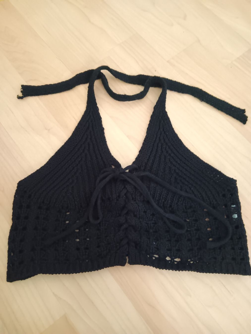 Top: Crop Top Strick – Usato da Winterthur venduto da gin_5m7v