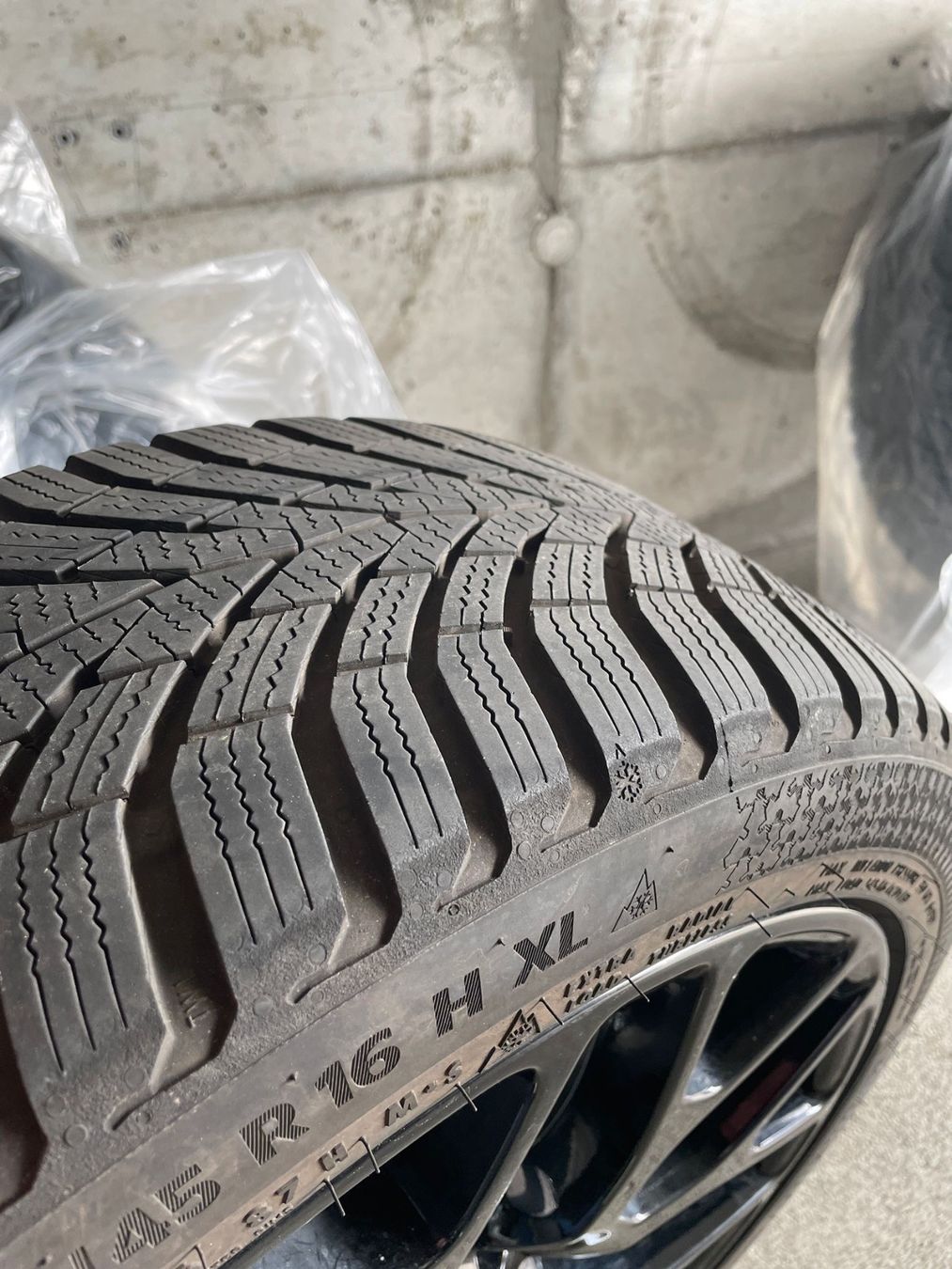 Continental Pneus & Roues: Winterkompletträder Smart fortwo – D'occasion à Seengen par mat_chx9 2
