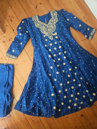 Hochzeits Punjabi Dress aus Indien mit Seide