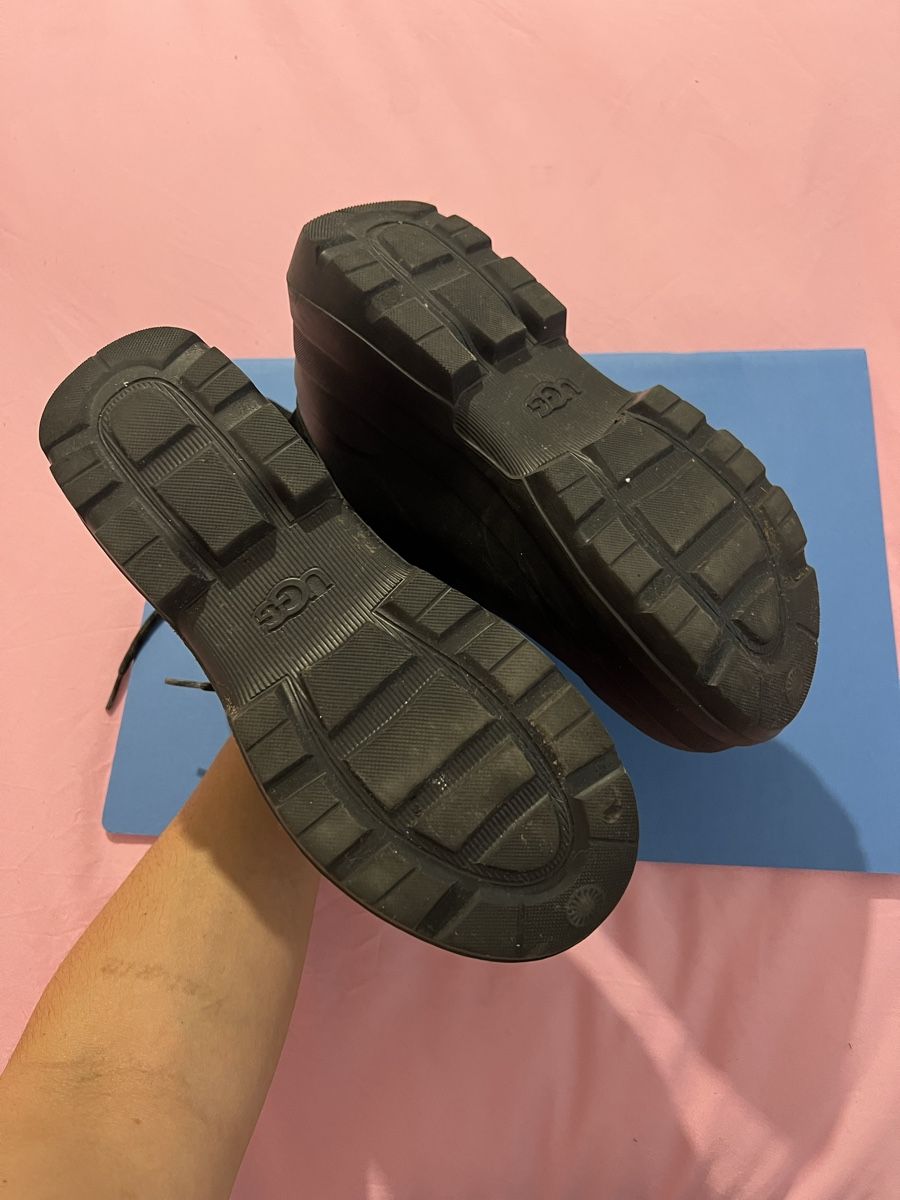 Ugg Scarpe da donna: Ugg Boots – Usato da Zürich venduto da Isabel. 2