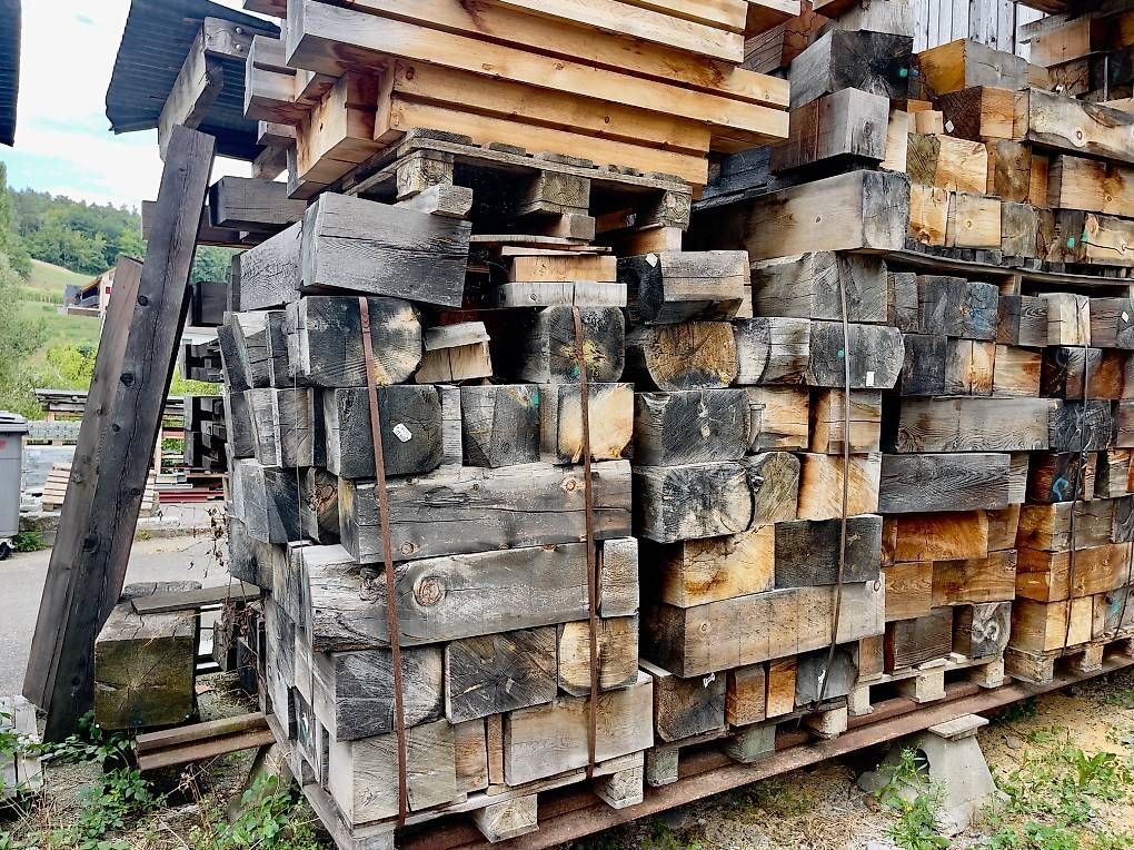 Articoli in legno: Arvenholzklötze grosse Menge – Usato da Zürich venduto da 9040 4