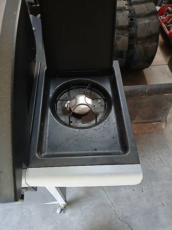 Griglie: Grill a gas – Usato da Gordola venduto da tes_mm2y