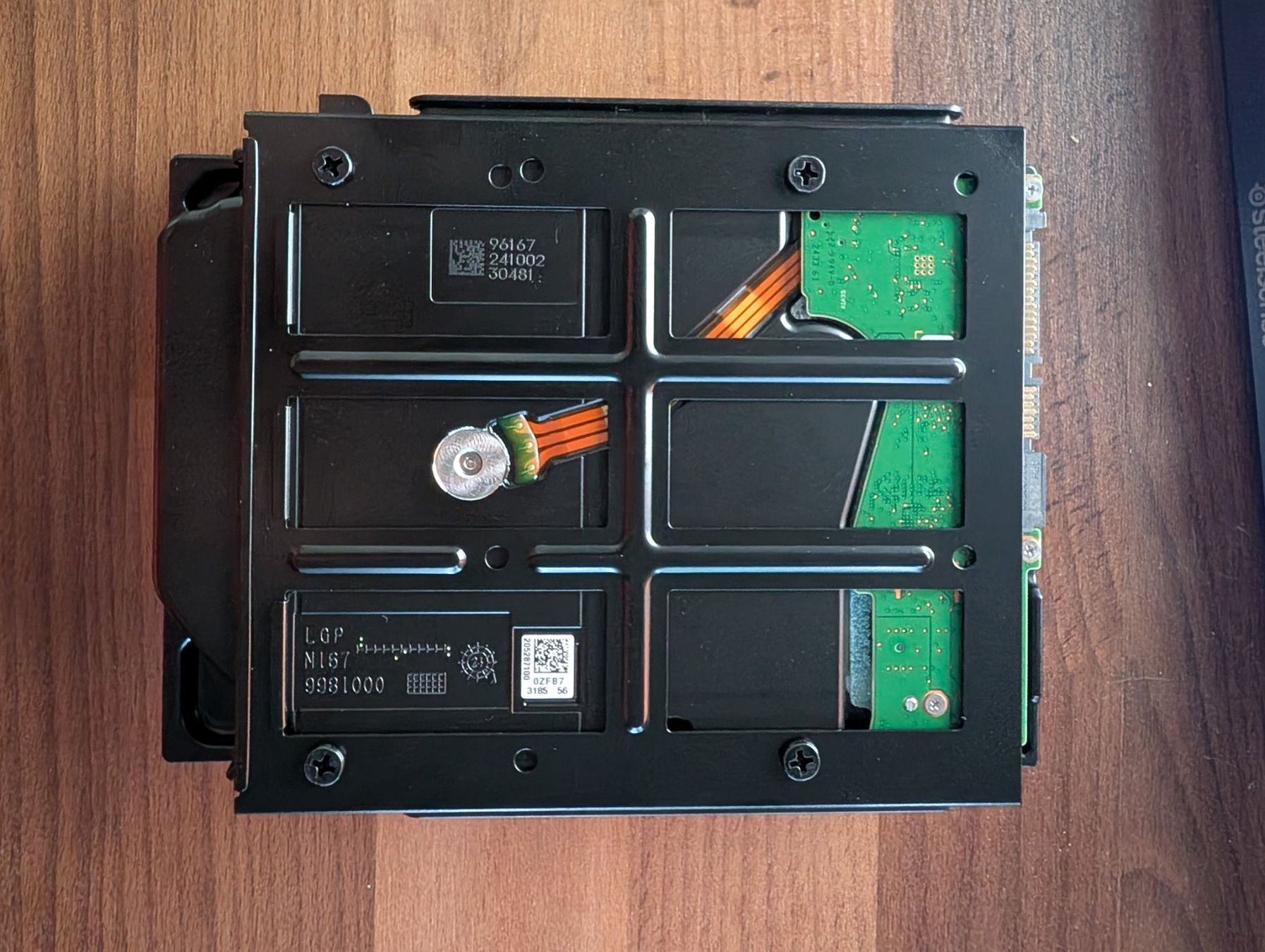 Seagate Dischi rigidi: HDD Seagate IRONWOLF PRO 22TB – Usato da Echandens venduto da bil_d95j 1