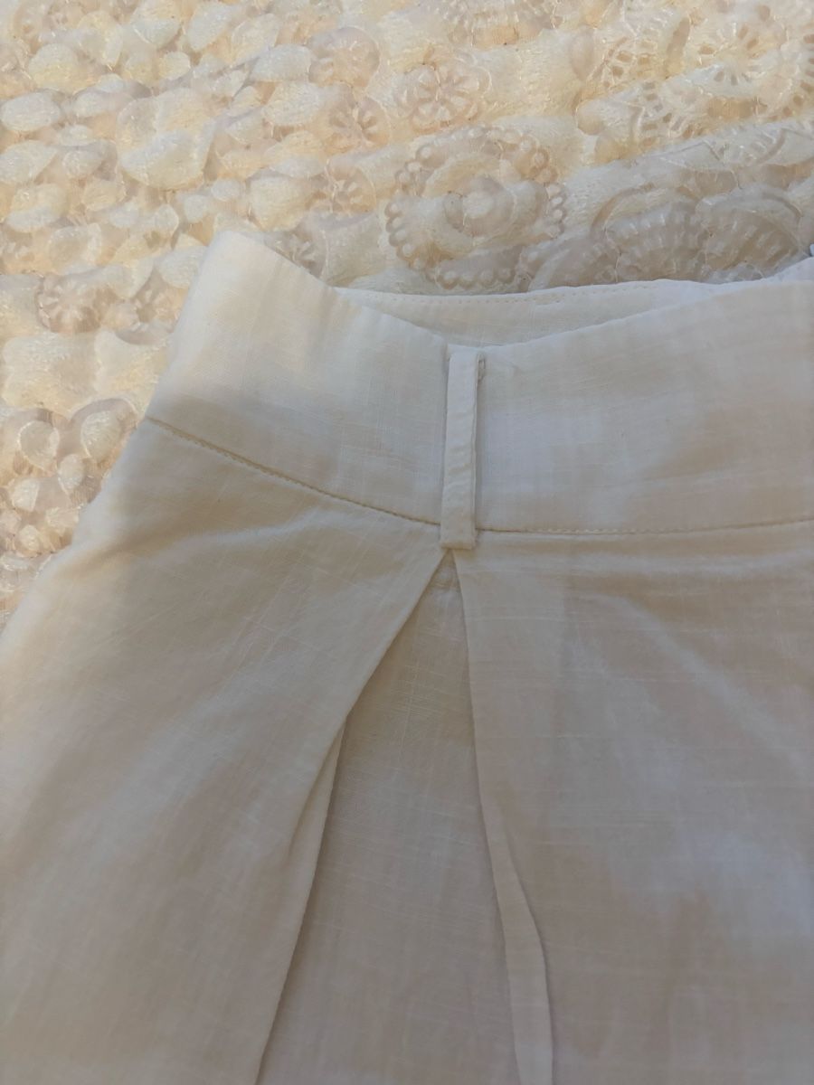 Pantaloni: Weisse Sommer Shorts, Grösse M/L, – Usato da Arbon venduto da Viktoriaa 5