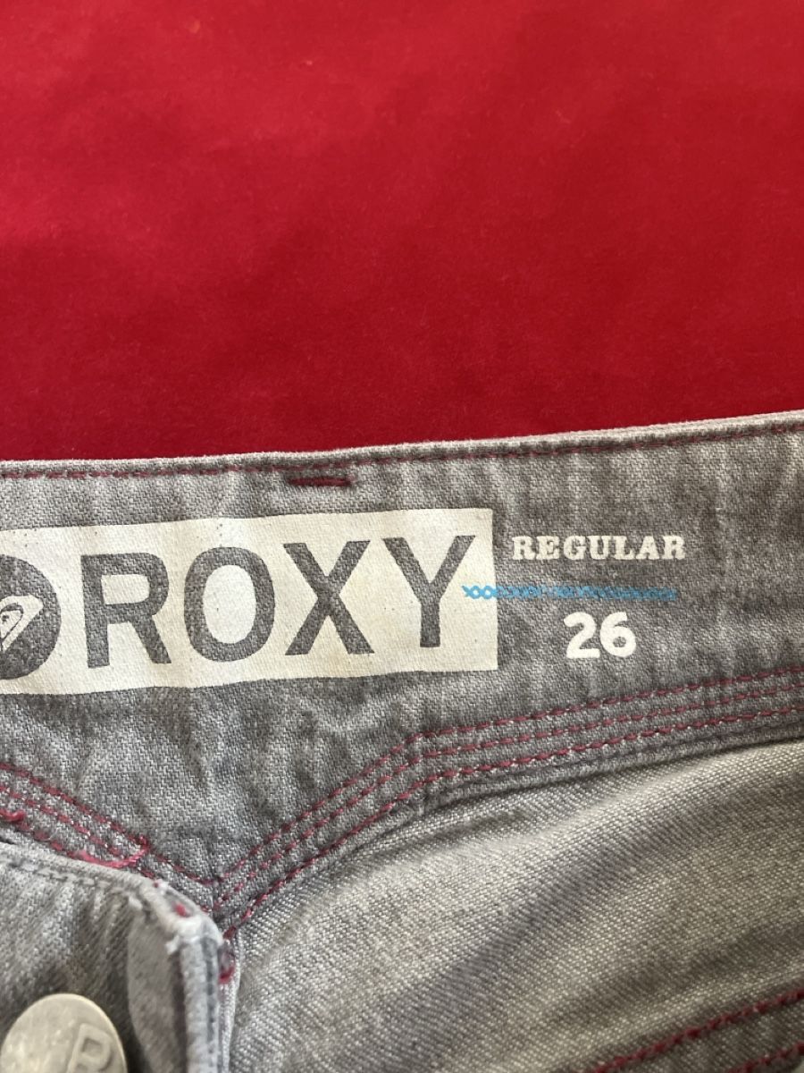 Roxy Jeans: ROXY Jeans Damen Regular Grösse 26 hellgrau – Usato da Muralto venduto da jac_hkz5 3