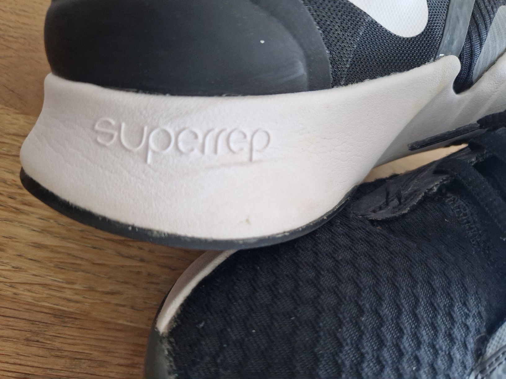 Nike Scarpe da uomo: Nike SuperRep Go Trainingsschuhe, Gr. 37.5 – Usato da Gwatt (Thun) venduto da Letzte-Chance-III 3