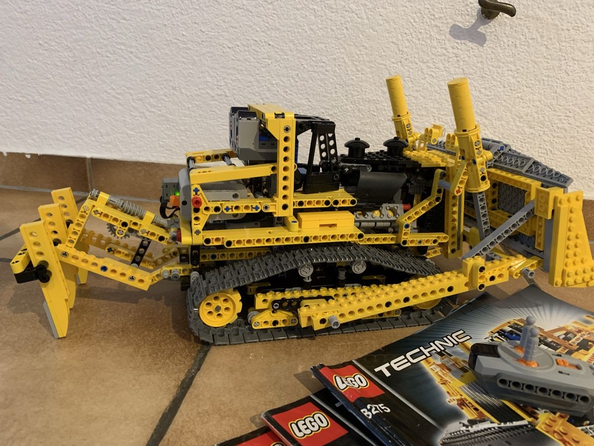 Technics Kit di costruzioni: Selten ..Lego Technic Trax 8275 – Usato da Wegenstetten venduto da Pumukel85 1