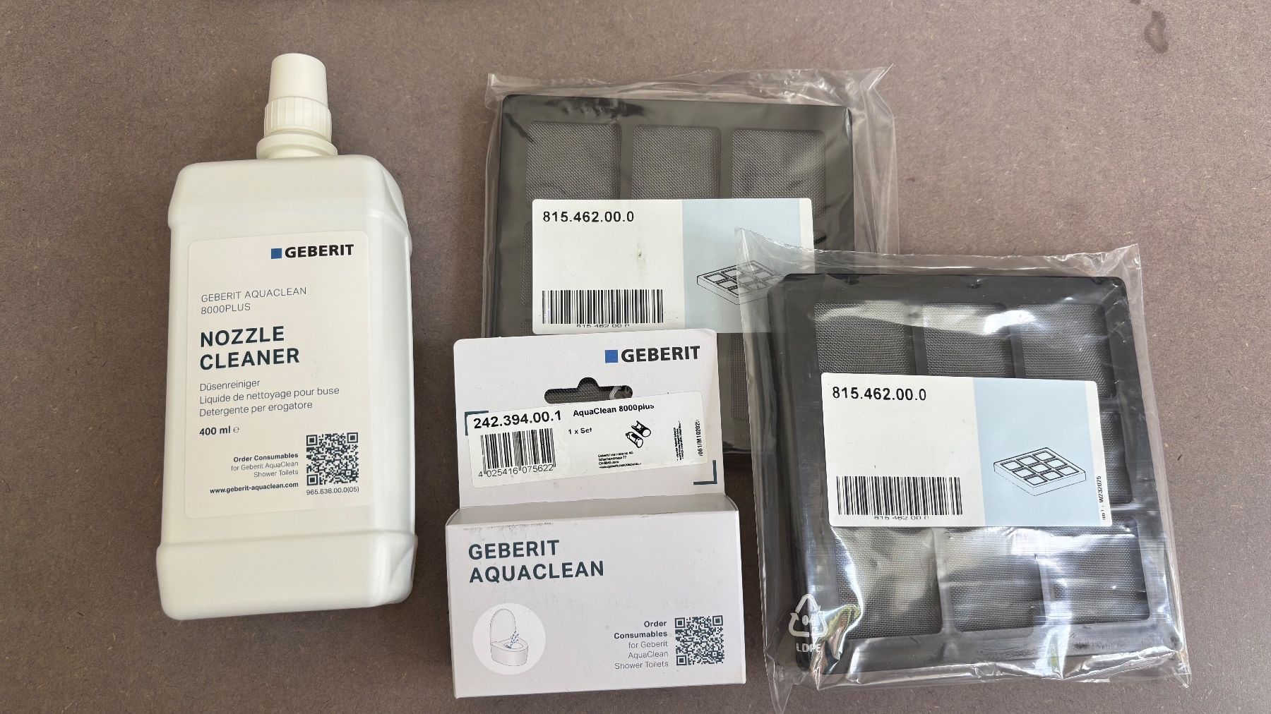 Geberit WC: Geberit AquaClean 8000plus - Zubehör – Neu und originalverpackt aus Winterthur von Chriscorner