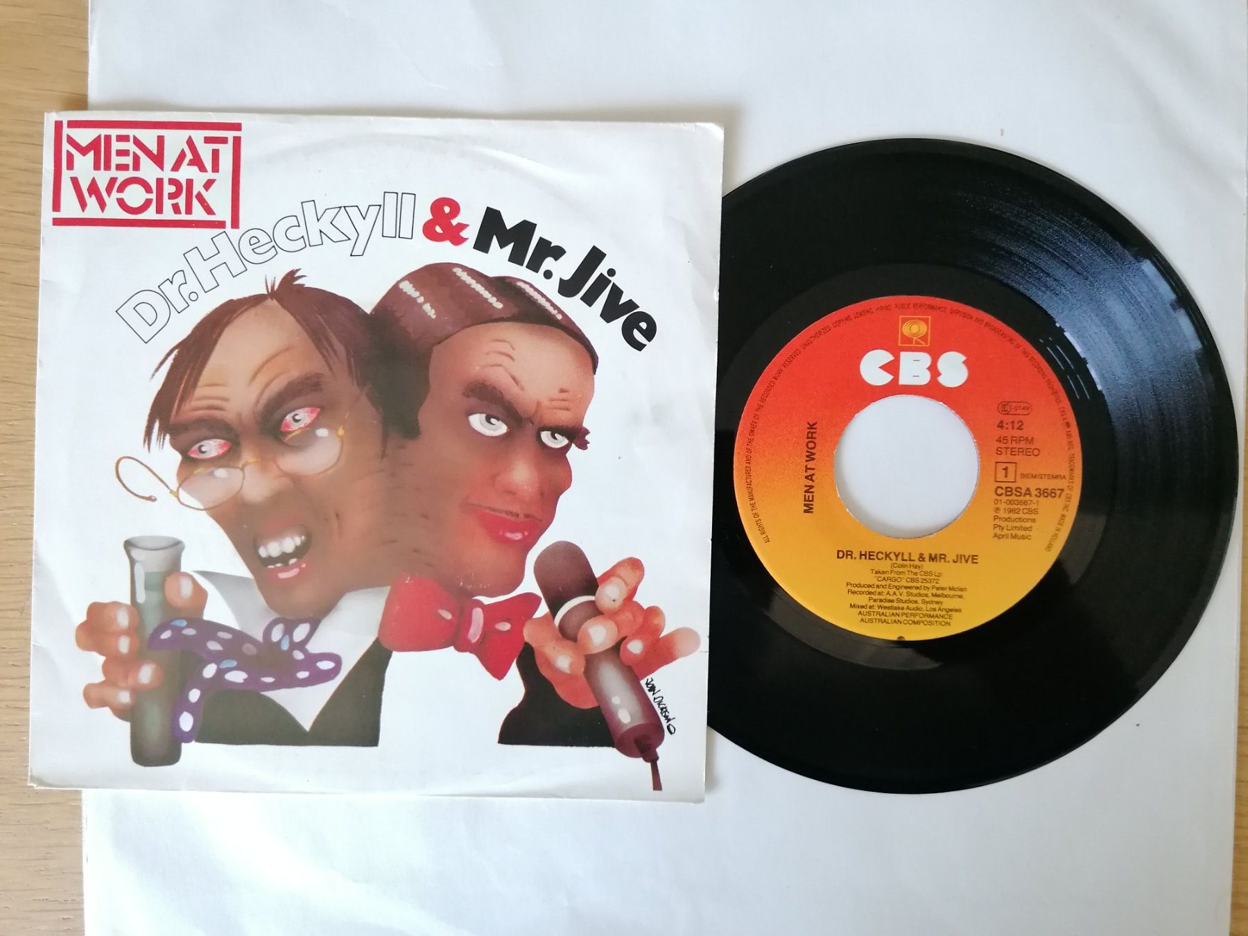 Dischi in vinile: Men at Work - Dr. Heckyll & Mr. Jive - Single Schallplatt... – Usato da Beinwil am See venduto da Funkthesizer