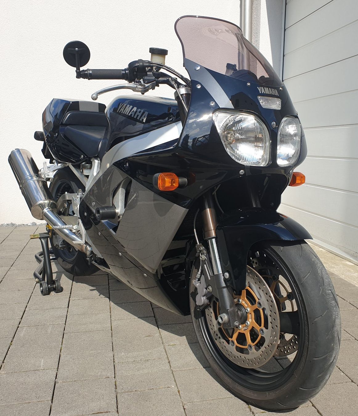 Yamaha Strada: Yamaha YZF 750 R – Usato da Schaanwald venduto da alo_66c6 2