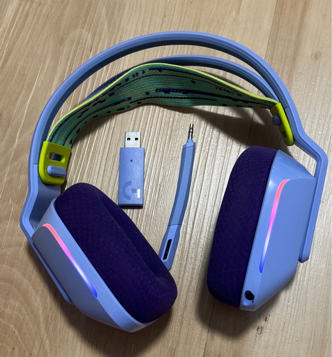 Logitech Cuffie: Logitech G733 Lightspeed Wireless Headset – Usato da Winterthur venduto da ell_22rh