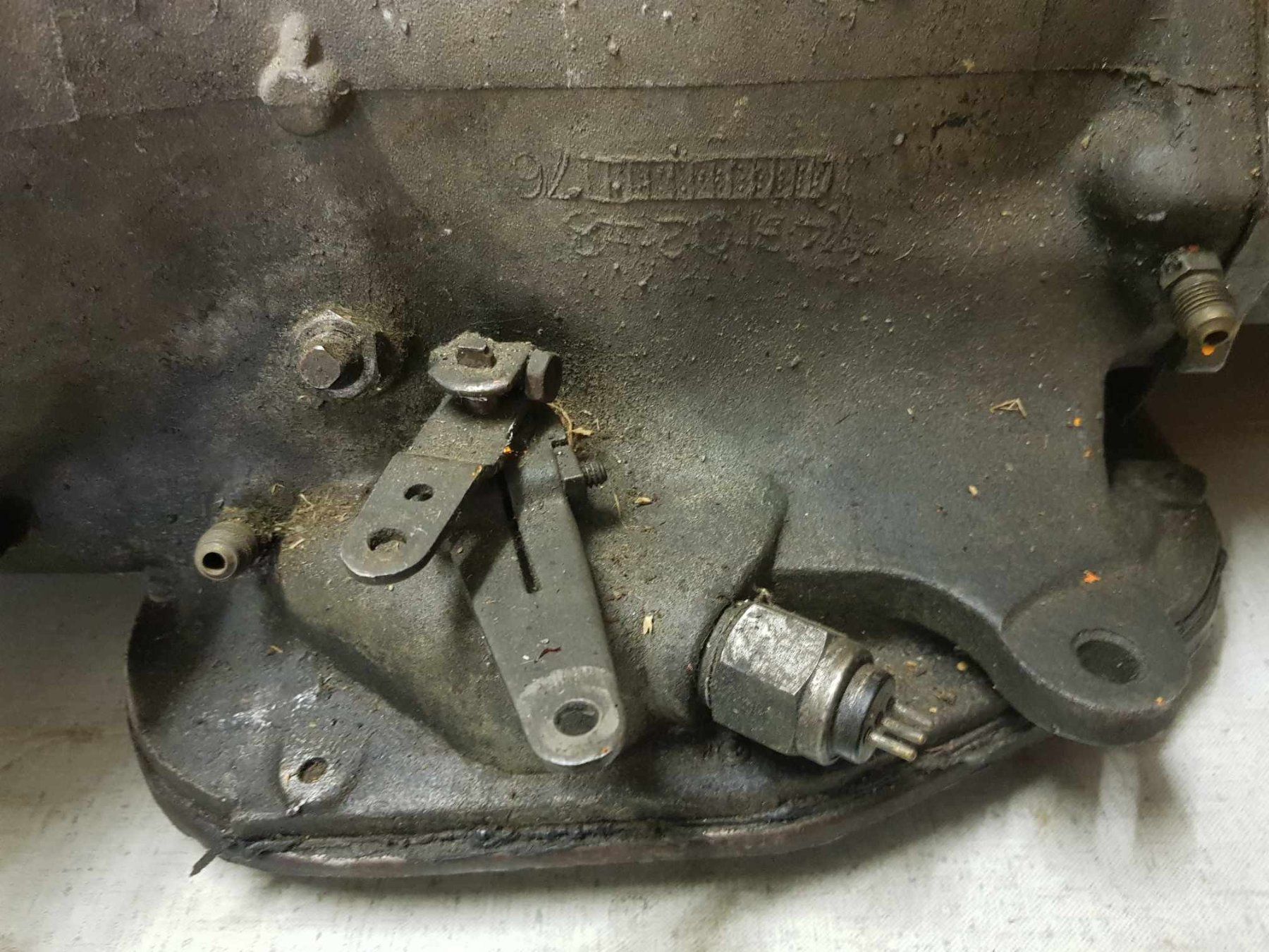 Mopar Tutti pezzi di ricambio auto: Mopar Automatikgetriebe A727 Small Block – Usato da Niedergösgen venduto da usc_tt5r 4