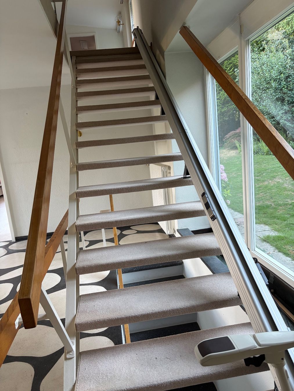Medizinische Geräte: ThyssenKrupp HomeGlide Treppenlift 5.15m – Gebraucht aus Reinach BL von GuillermoM 5
