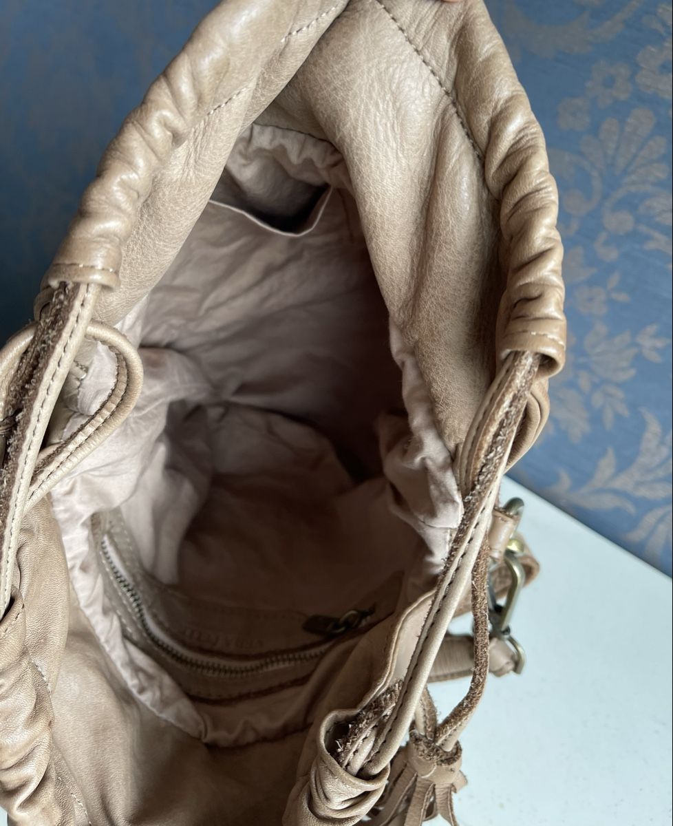Borse da donna: Italienische Leder Beuteltasche – Usato da Stallikon venduto da BaumArt 4