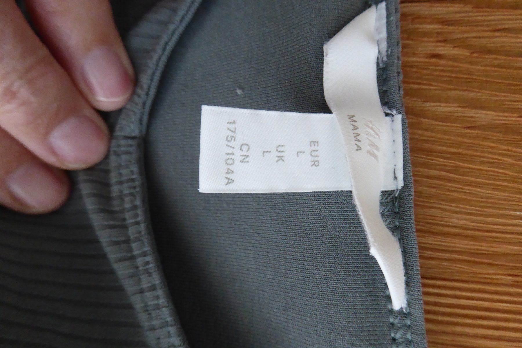 H&M Top: schönes Top H&M Gr M/L – Usato da Sargans venduto da Benziner 1